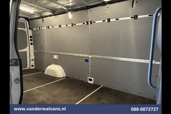Mercedes-Benz Sprinter 317 CDI 170pk L3H2 Euro6 Airco | Camera | Navigatie | Apple Carplay | Trekhaak Android Auto, Parkeersensoren, Bijrijdersbank