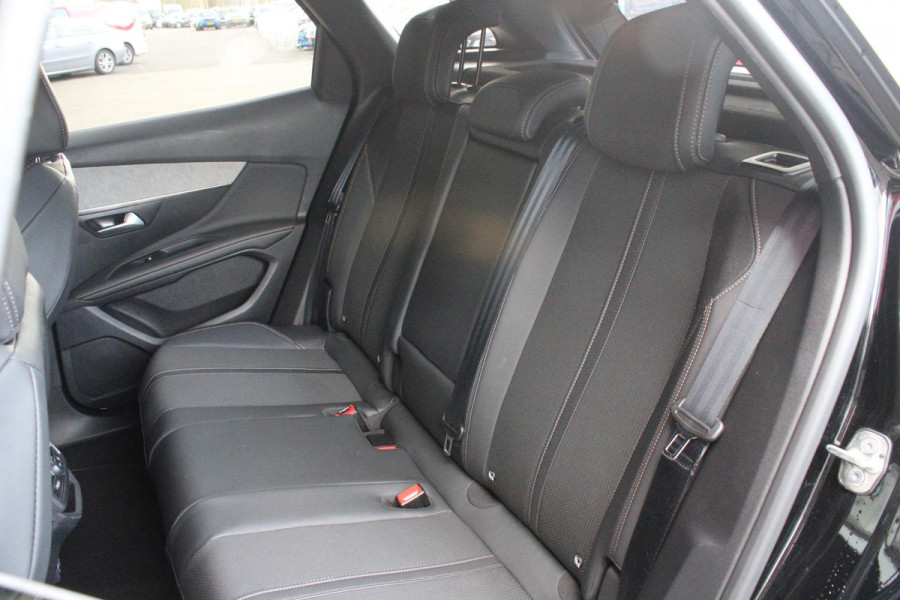 Peugeot 3008 1.2 Hybrid 145PK GT | 360° CAMERA | NAVIGATIE | ADAPTIVE CRUISE CONTROL | APPLE CARPLAY/ANDROID AUTO | CLIMATE CONTROL | 18" LICHTMETALEN VELGEN | DODEHOEK DETECTIE | KEYLESS ENTRY/START | FULL LED KOPLAMPEN | PARKEERSENSOREN VOOR EN ACHTER | DAB+ RADIO | LANE ASSIST |