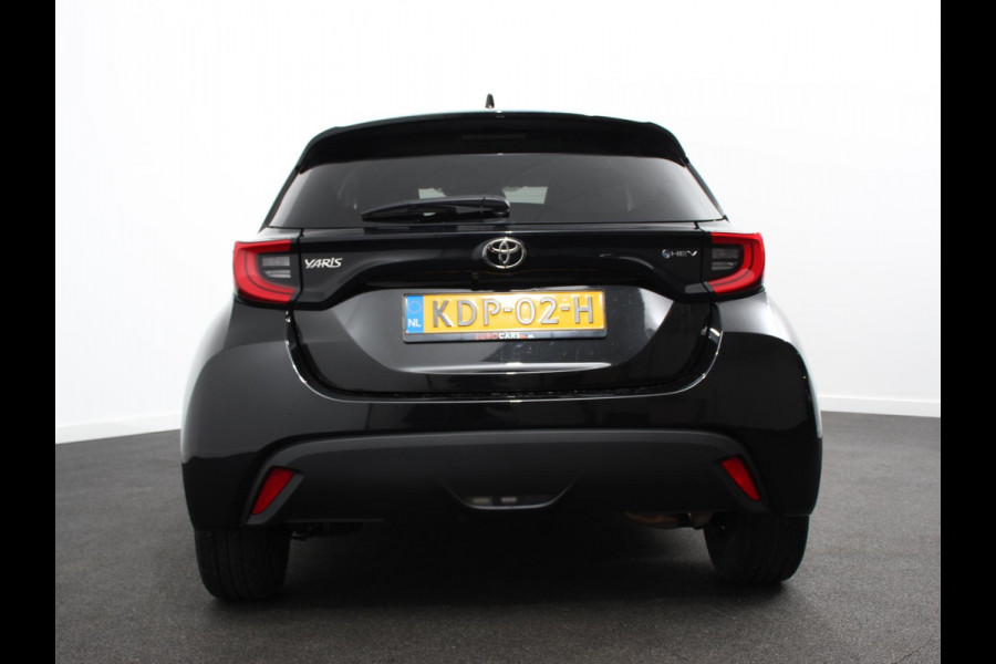 Toyota Yaris 1.5 Hybrid Dynamic Automaat | Climate control | Cruise control adaptive | LED | Achteruitrijcamera | Lane assist | Navigatie | Apple Carplay/ Android Auto |