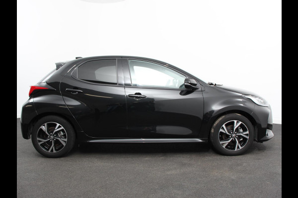Toyota Yaris 1.5 Hybrid Dynamic Automaat | Climate control | Cruise control adaptive | LED | Achteruitrijcamera | Lane assist | Navigatie | Apple Carplay/ Android Auto |