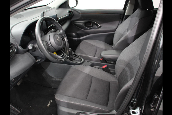 Toyota Yaris 1.5 Hybrid Dynamic Automaat | Climate control | Cruise control adaptive | LED | Achteruitrijcamera | Lane assist | Navigatie | Apple Carplay/ Android Auto |