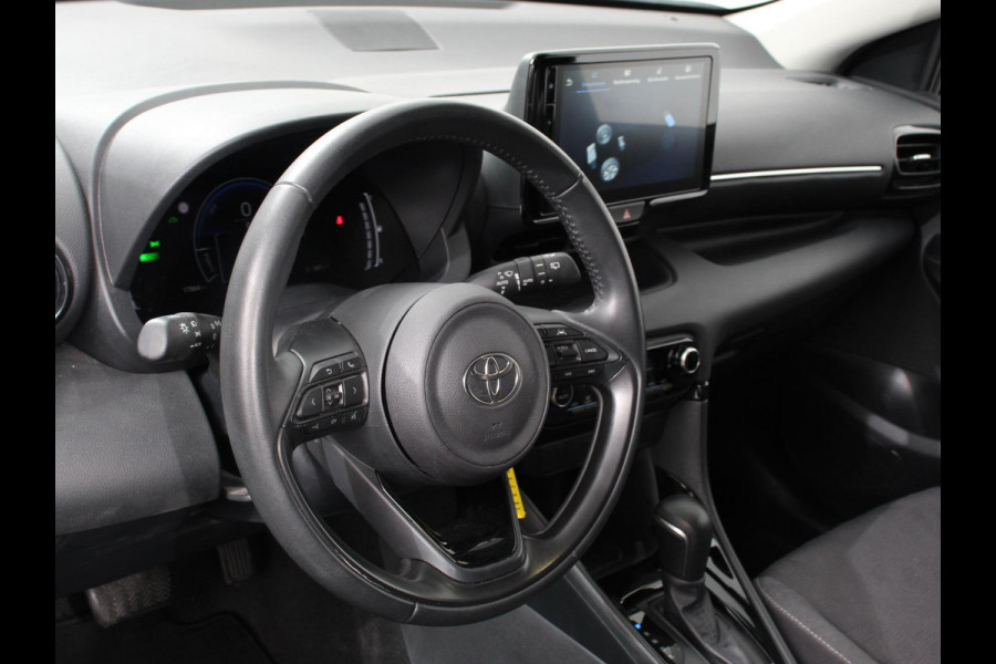 Toyota Yaris 1.5 Hybrid Dynamic Automaat | Climate control | Cruise control adaptive | LED | Achteruitrijcamera | Lane assist | Navigatie | Apple Carplay/ Android Auto |