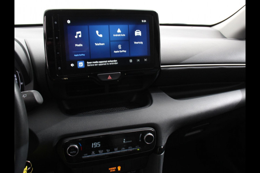 Toyota Yaris 1.5 Hybrid Dynamic Automaat | Climate control | Cruise control adaptive | LED | Achteruitrijcamera | Lane assist | Navigatie | Apple Carplay/ Android Auto |