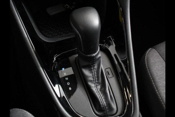 Toyota Yaris 1.5 Hybrid Dynamic Automaat | Climate control | Cruise control adaptive | LED | Achteruitrijcamera | Lane assist | Navigatie | Apple Carplay/ Android Auto |