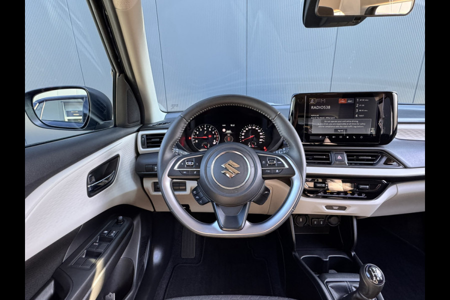 Suzuki Swift 1.2 Style Smart Hybrid | Camera | Parkeersensoren | Navigatie | Stoelverwarming | Apple Carplay/Android Auto | Cruise control