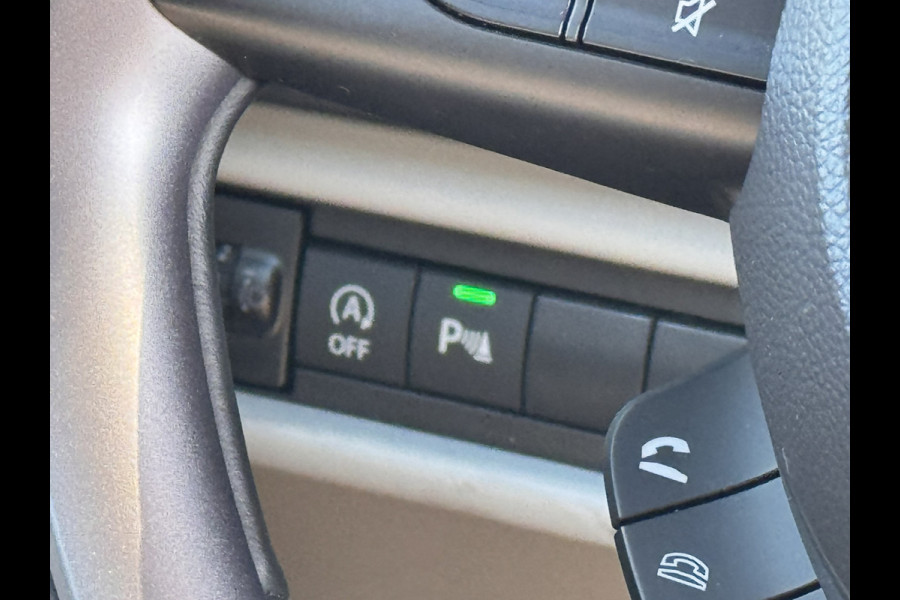 Suzuki Swift 1.2 Style Smart Hybrid | Camera | Parkeersensoren | Navigatie | Stoelverwarming | Apple Carplay/Android Auto | Cruise control