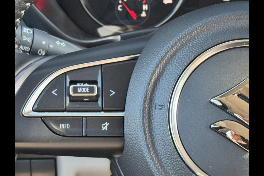 Suzuki Swift 1.2 Style Smart Hybrid | Camera | Parkeersensoren | Navigatie | Stoelverwarming | Apple Carplay/Android Auto | Cruise control