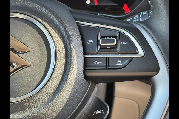 Suzuki Swift 1.2 Style Smart Hybrid | Camera | Parkeersensoren | Navigatie | Stoelverwarming | Apple Carplay/Android Auto | Cruise control