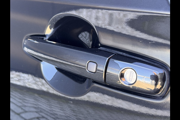 Suzuki Swift 1.2 Style Smart Hybrid | Camera | Parkeersensoren | Navigatie | Stoelverwarming | Apple Carplay/Android Auto | Cruise control