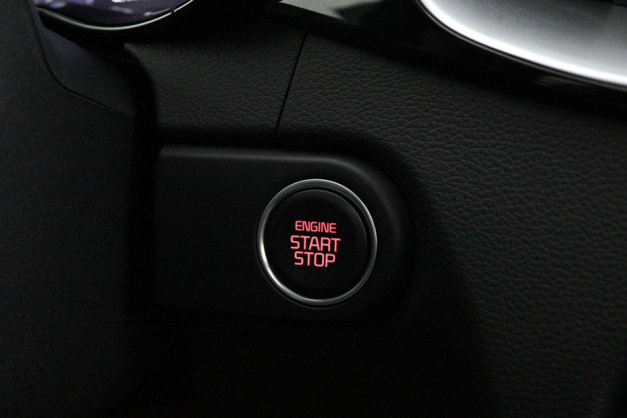 Kia Xceed 1.5 T-GDi GT-Line - Panorama dak - Stoel/Stuur verwarming - Navigatie - Climate Control - Achteruitrijcamera - Elektrische Achterklep - Fabrieksgarantie tot 03-2031