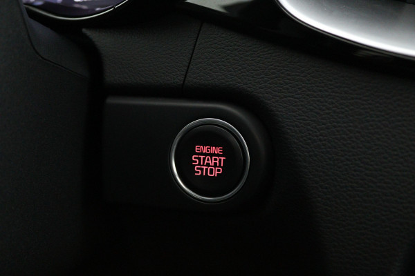 Kia Xceed 1.5 T-GDi GT-Line - Panorama dak - Stoel/Stuur verwarming - Navigatie - Climate Control - Achteruitrijcamera - Elektrische Achterklep - Fabrieksgarantie tot 03-2031