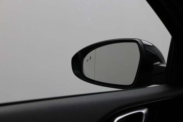 Kia Xceed 1.5 T-GDi GT-Line - Panorama dak - Stoel/Stuur verwarming - Navigatie - Climate Control - Achteruitrijcamera - Elektrische Achterklep - Fabrieksgarantie tot 03-2031