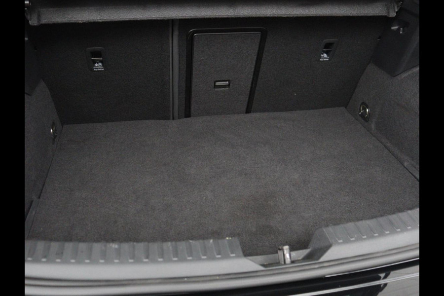 Seat Leon 1.4 TSI eHybrid PHEV Xcellence | Stoel & stuurverwarming | Sfeerverlichting | Keyless | Navigatie | Park Assist | Cruise control | Digital Cockpit | Climate control | Plug In