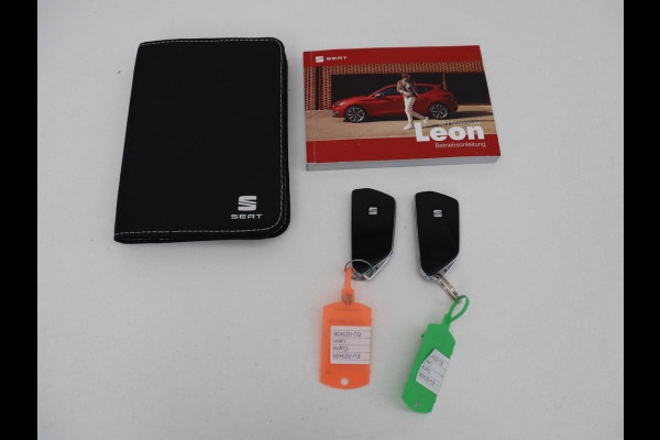 Seat Leon 1.4 TSI eHybrid PHEV Xcellence | Stoel & stuurverwarming | Sfeerverlichting | Keyless | Navigatie | Park Assist | Cruise control | Digital Cockpit | Climate control | Plug In