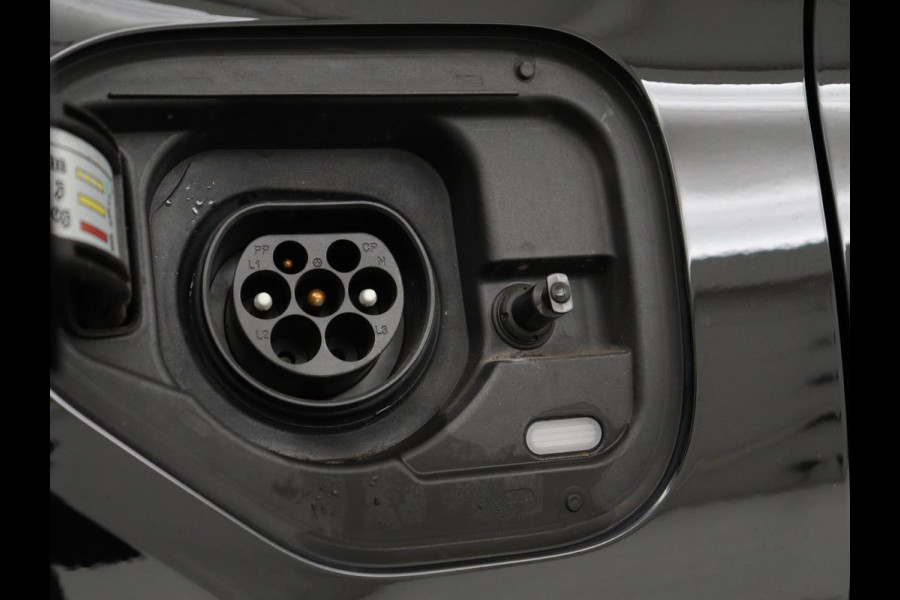 Seat Leon 1.4 TSI eHybrid PHEV Xcellence | Stoel & stuurverwarming | Sfeerverlichting | Keyless | Navigatie | Park Assist | Cruise control | Digital Cockpit | Climate control | Plug In