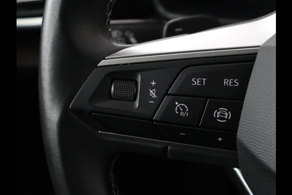 Seat Leon 1.4 TSI eHybrid PHEV Xcellence | Stoel & stuurverwarming | Sfeerverlichting | Keyless | Navigatie | Park Assist | Cruise control | Digital Cockpit | Climate control | Plug In