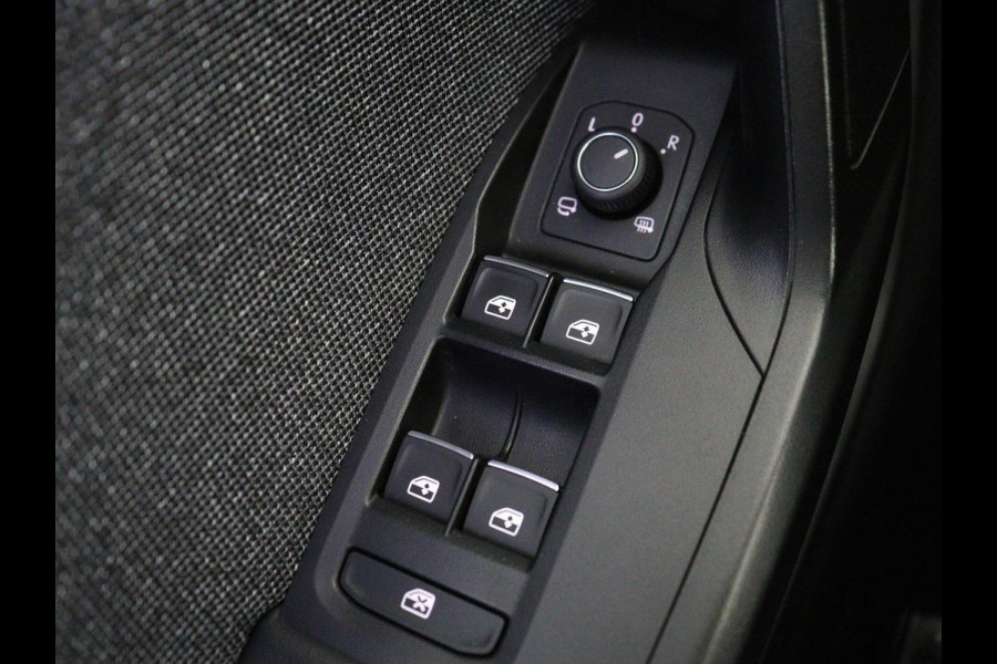 Seat Leon 1.4 TSI eHybrid PHEV Xcellence | Stoel & stuurverwarming | Sfeerverlichting | Keyless | Navigatie | Park Assist | Cruise control | Digital Cockpit | Climate control | Plug In