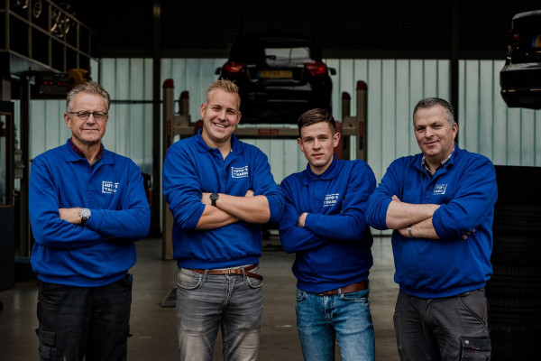 Mercedes-Benz C-Klasse Estate 180 AMG | MY 2019 | NL - Auto | Leer | Trekhaak