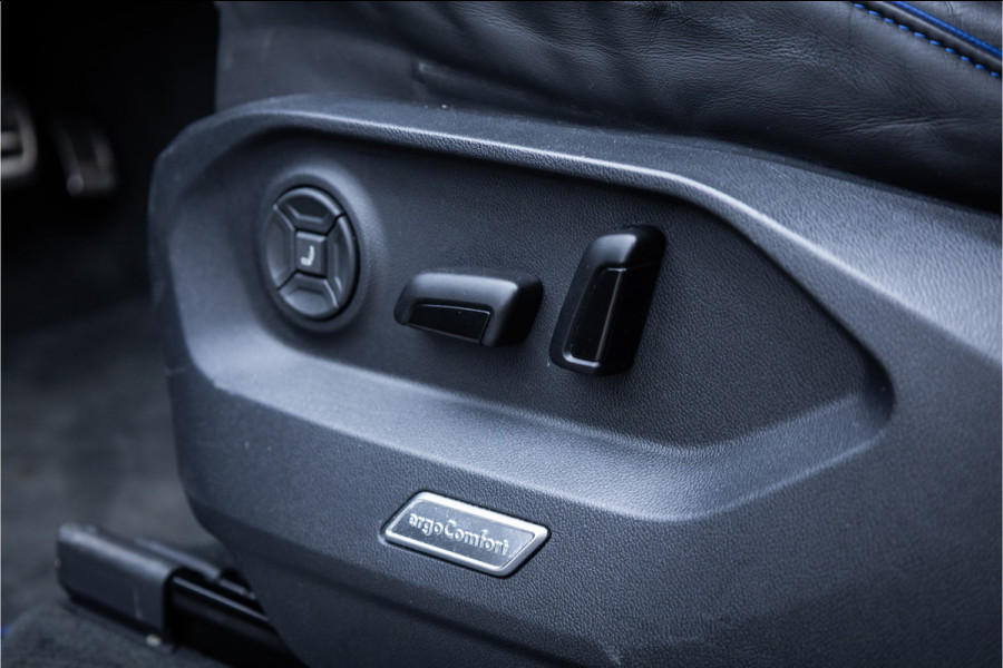 Volkswagen Touareg 3.0 TSi 4MOTION R - Panorama | Luchtvering | Elek. Trekhaak | Memory | 360 Camera