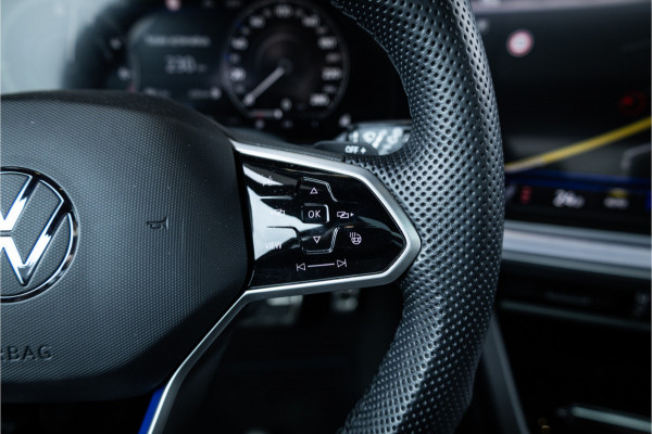 Volkswagen Touareg 3.0 TSi 4MOTION R - Panorama | Luchtvering | Elek. Trekhaak | Memory | 360 Camera