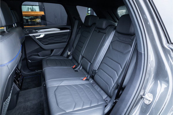 Volkswagen Touareg 3.0 TSi 4MOTION R - Panorama | Luchtvering | Elek. Trekhaak | Memory | 360 Camera