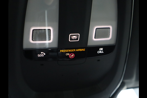 Volvo XC60 2.0 B4 R-Design /  Leder / Facelift