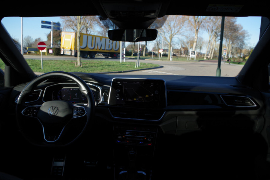 Volkswagen T-Roc 1.5 TSI R-Line Automaat Business+, Panoramadak, Leder, Carplay, Camera,