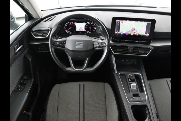 Seat Leon 1.5 eTSI Style Launch Edition | Trekhaak | Adaptive cruise | Camera | Carplay | Navigatie | DAB | Parkeerhulp | Digital Cockpit | Climate control | Bluetooth