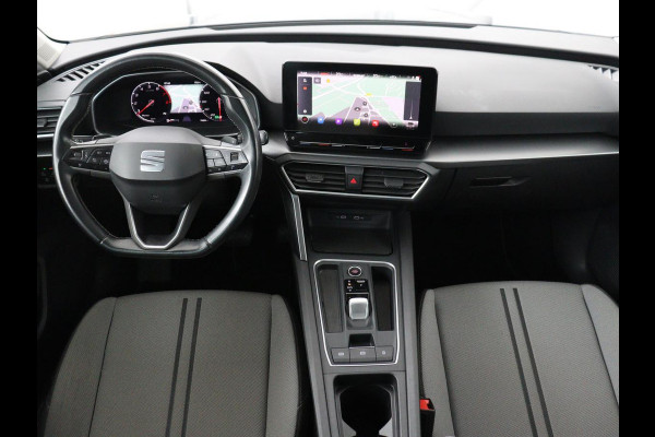 Seat Leon 1.5 eTSI Style Launch Edition | Trekhaak | Adaptive cruise | Camera | Carplay | Navigatie | DAB | Parkeerhulp | Digital Cockpit | Climate control | Bluetooth