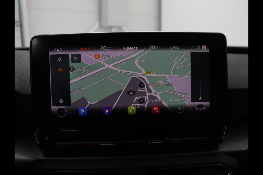 Seat Leon 1.5 eTSI Style Launch Edition | Trekhaak | Adaptive cruise | Camera | Carplay | Navigatie | DAB | Parkeerhulp | Digital Cockpit | Climate control | Bluetooth