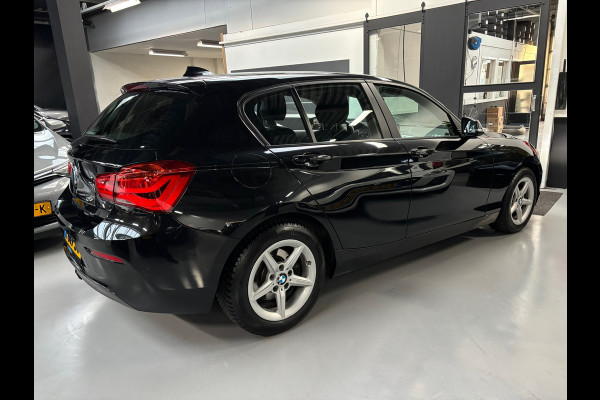 BMW 1-serie 116d Edition Sport Line Shadow Executive / Navigatie