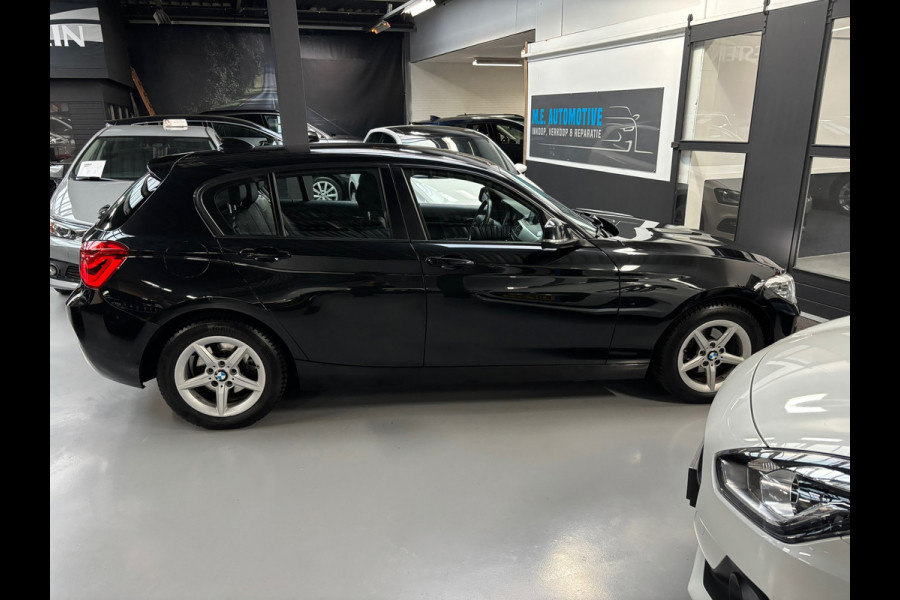 BMW 1-serie 116d Edition Sport Line Shadow Executive / Navigatie