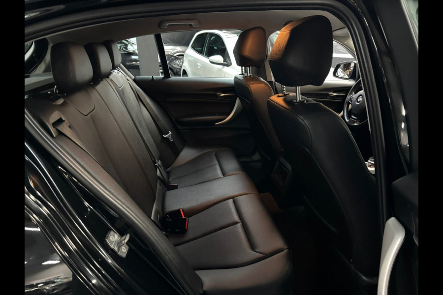 BMW 1-serie 116d Edition Sport Line Shadow Executive / Navigatie