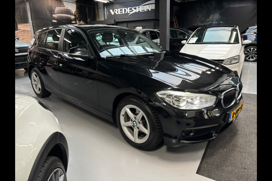 BMW 1-serie 116d Edition Sport Line Shadow Executive / Navigatie