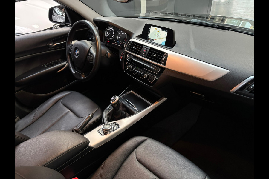 BMW 1-serie 116d Edition Sport Line Shadow Executive / Navigatie