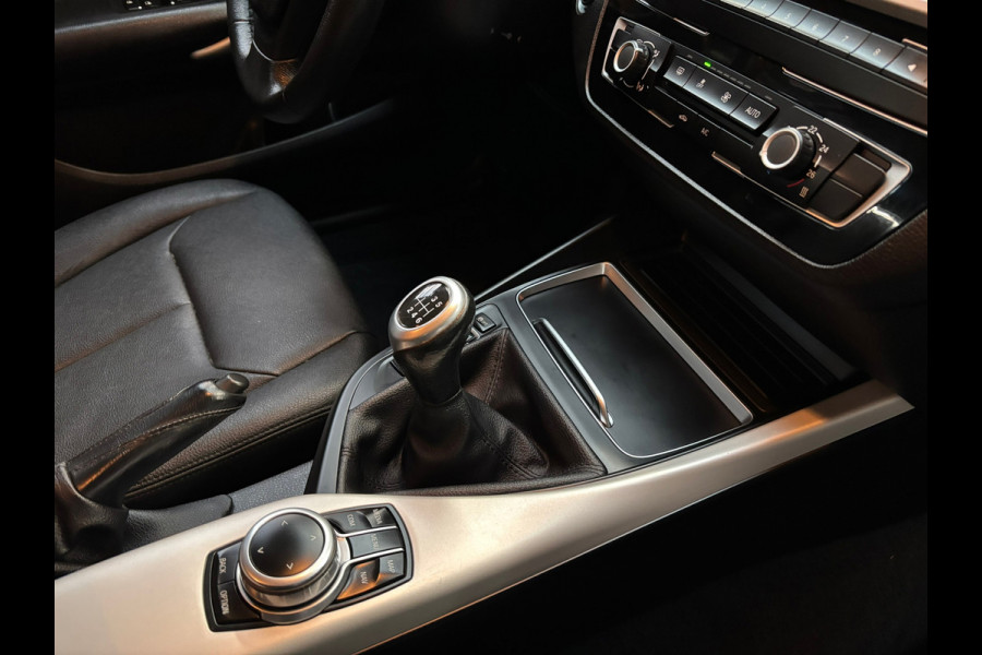 BMW 1-serie 116d Edition Sport Line Shadow Executive / Navigatie