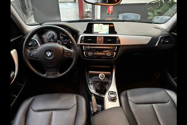 BMW 1-serie 116d Edition Sport Line Shadow Executive / Navigatie