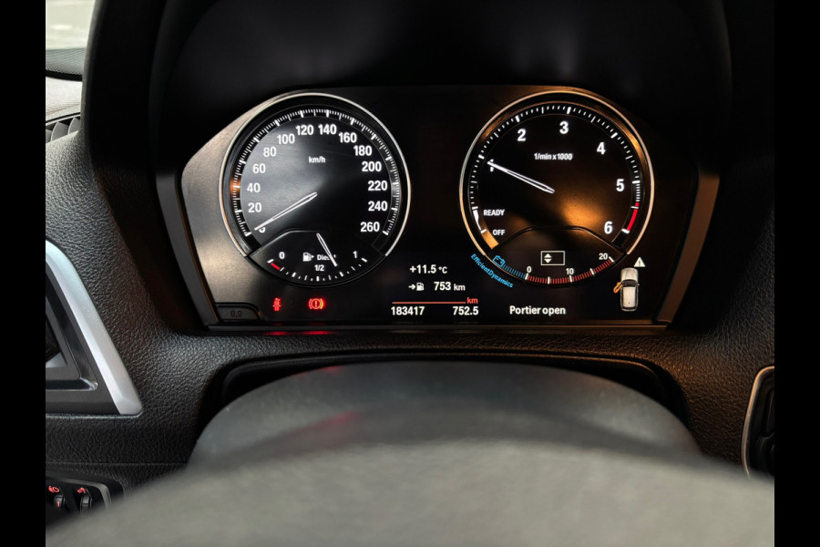 BMW 1-serie 116d Edition Sport Line Shadow Executive / Navigatie