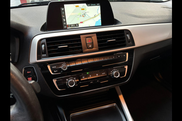 BMW 1-serie 116d Edition Sport Line Shadow Executive / Navigatie