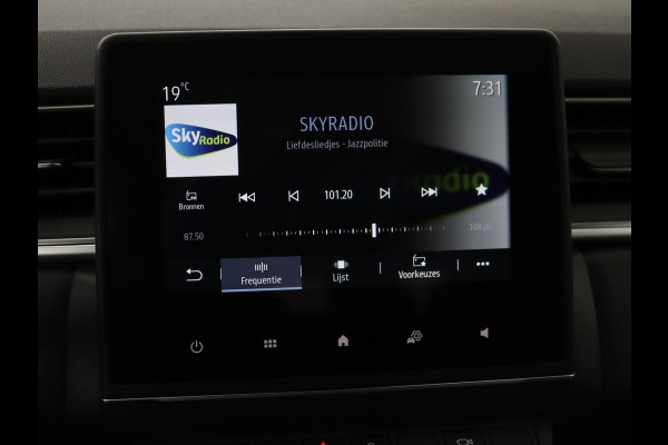 Renault Captur 1.3 TCe Intens | Panoramadak | 360 Camera | Trekhaak | Half leder | Carplay | Keyless | Climate control | Full LED | Getint glas | Cruise control | Parkeerhulp