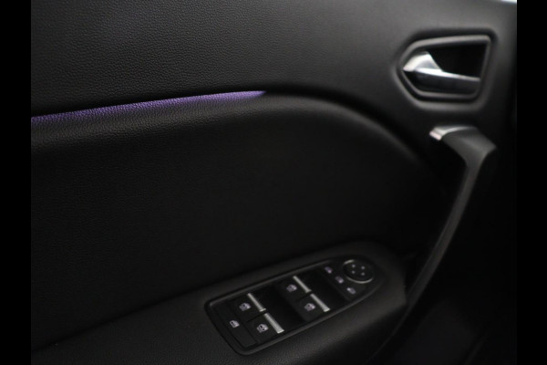 Renault Captur 1.3 TCe Intens | Panoramadak | 360 Camera | Trekhaak | Half leder | Carplay | Keyless | Climate control | Full LED | Getint glas | Cruise control | Parkeerhulp