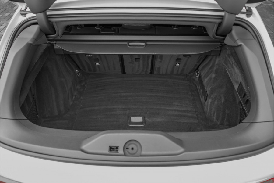 BMW 3 Serie Touring 330i High Executive Pano HUD ACC Trekhaak Stoel & Stuurverw