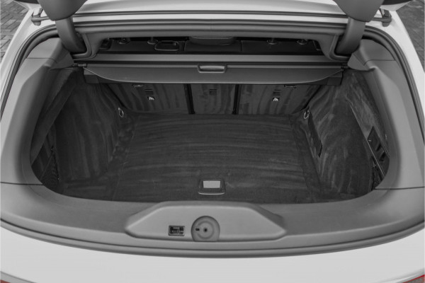 BMW 3 Serie Touring 330i High Executive Pano HUD ACC Trekhaak Stoel & Stuurverw