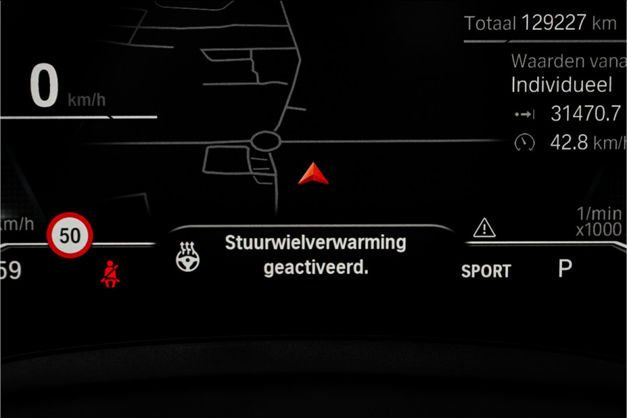 BMW 3 Serie Touring 330i High Executive Pano HUD ACC Trekhaak Stoel & Stuurverw