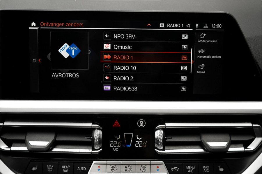 BMW 3 Serie Touring 330i High Executive Pano HUD ACC Trekhaak Stoel & Stuurverw