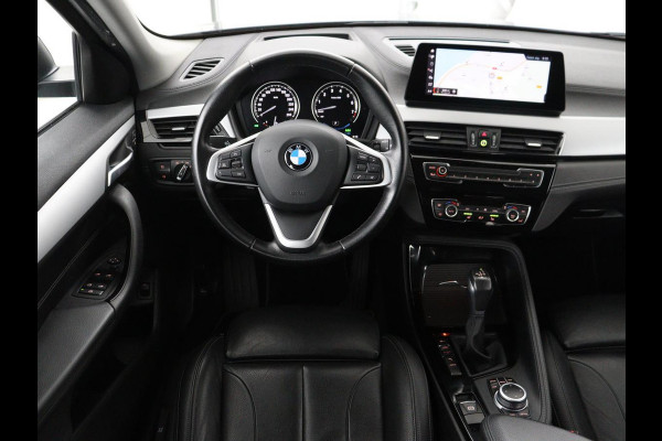 BMW X2 xDrive25e High Executive | Head-Up | Leder | Sportstoelen | Stoelverwarming | Park Assist | Navigatie | Full LED | Climate control | Bluetooth | Cruise control | Individual Storm Bay Metallic