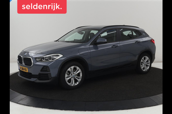 BMW X2 xDrive25e High Executive | Head-Up | Leder | Sportstoelen | Stoelverwarming | Park Assist | Navigatie | Full LED | Climate control | Bluetooth | Cruise control | Individual Storm Bay Metallic