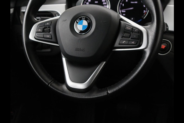 BMW X2 xDrive25e High Executive | Head-Up | Leder | Sportstoelen | Stoelverwarming | Park Assist | Navigatie | Full LED | Climate control | Bluetooth | Cruise control | Individual Storm Bay Metallic