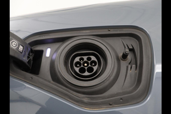 BMW X2 xDrive25e High Executive | Head-Up | Leder | Sportstoelen | Stoelverwarming | Park Assist | Navigatie | Full LED | Climate control | Bluetooth | Cruise control | Individual Storm Bay Metallic