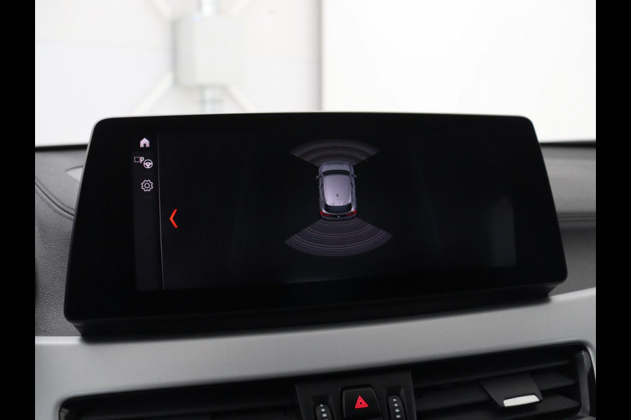 BMW X2 xDrive25e High Executive | Head-Up | Leder | Sportstoelen | Stoelverwarming | Park Assist | Navigatie | Full LED | Climate control | Bluetooth | Cruise control | Individual Storm Bay Metallic